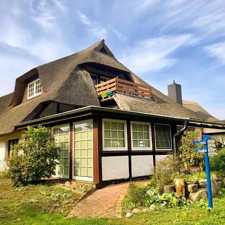 Haus 1795 Specht * Wustrow (Fischland)